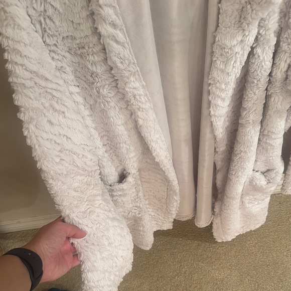 Boohoo White Textured Cardigan Sweater - Picture 2 of 3